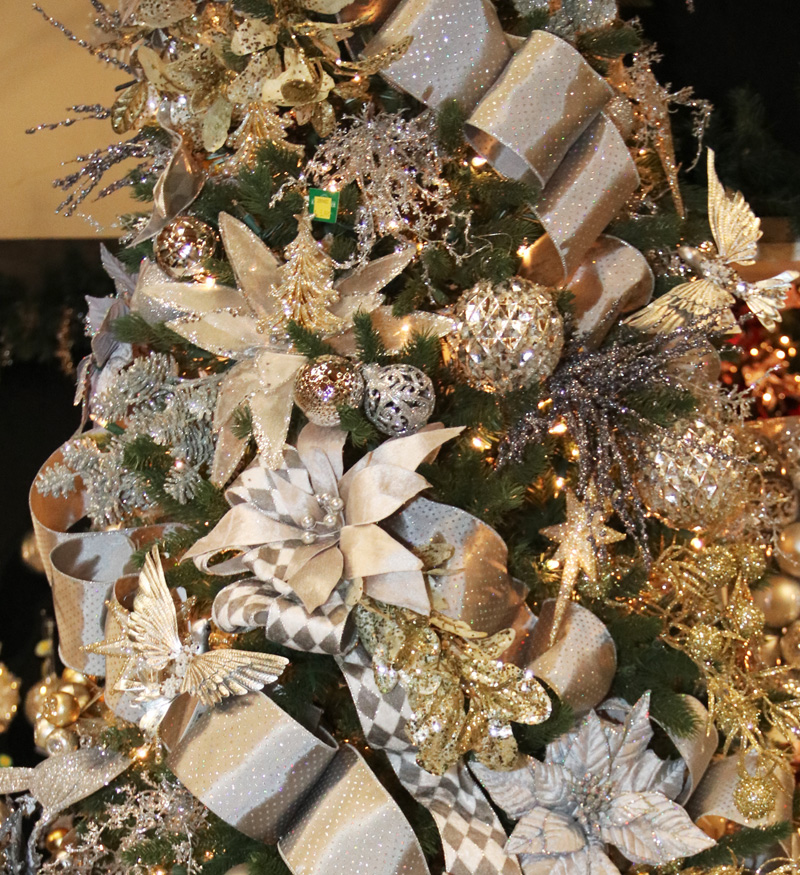 Silver and Gold Christmas Tree Decorations – Down to Earth Living - Garden  Center, Plant Nursery, Outdoor and Patio Furniture, and Christmas Store